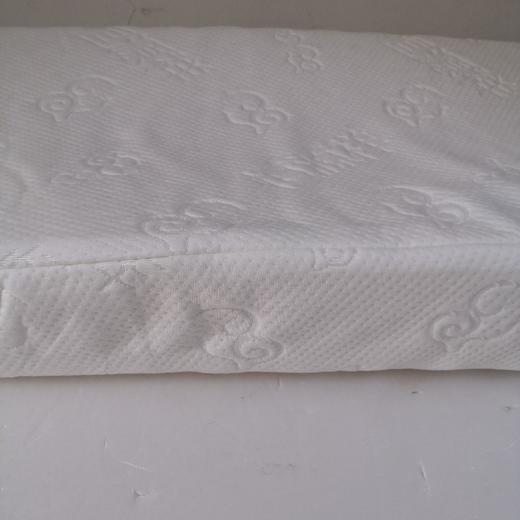 恒源祥泰国天然乳胶枕TRJ1001（每批花色样式不同 随机发）  商品图1