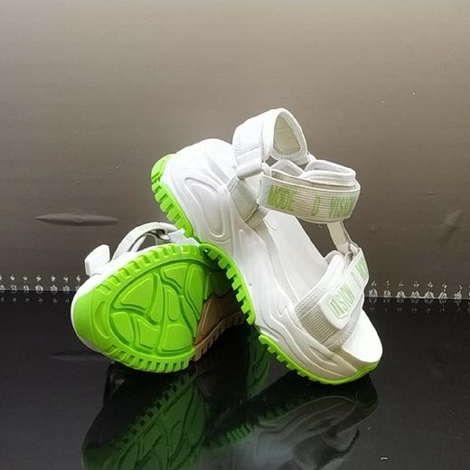 LFGJ 3713 潮流休闲夏季厚底拼接织物字母凉鞋 商品图2