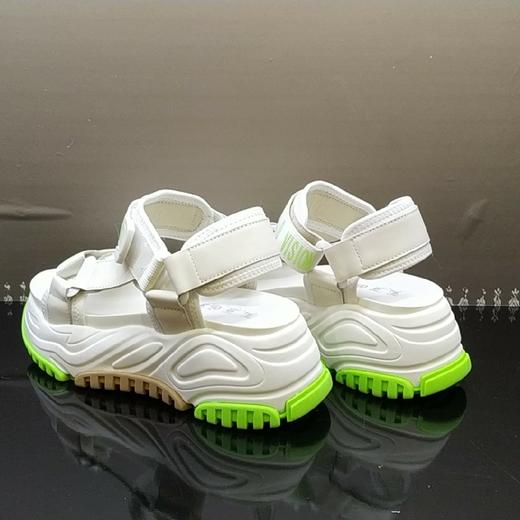 LFGJ 3713 潮流休闲夏季厚底拼接织物字母凉鞋 商品图3