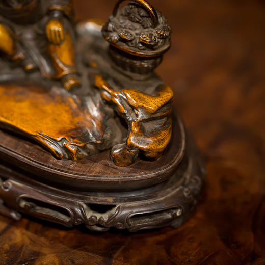 清代  黄杨木雕采药老人像（红木座） 商品图3