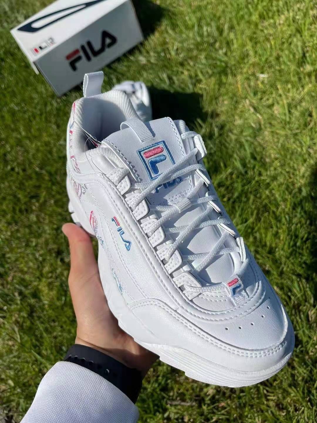 fila斐乐新款disruptoriifloral刺绣logo锯齿老爹鞋运动鞋