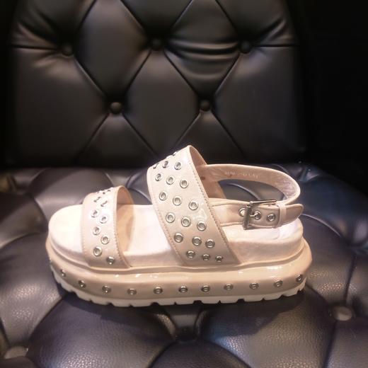 LFGJ  6110时尚休闲松高底凉鞋 商品图1