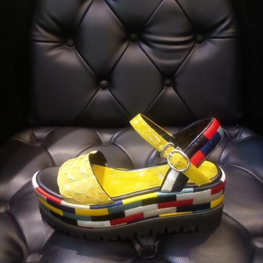 LFGJ  6602休闲松高底蛇皮凉鞋 商品图1