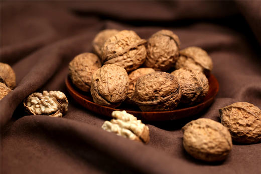 【野生·百年古树核桃】-颗颗精选，天然美味，百年古树结果，孕妇老人小孩坚果零食 商品图3