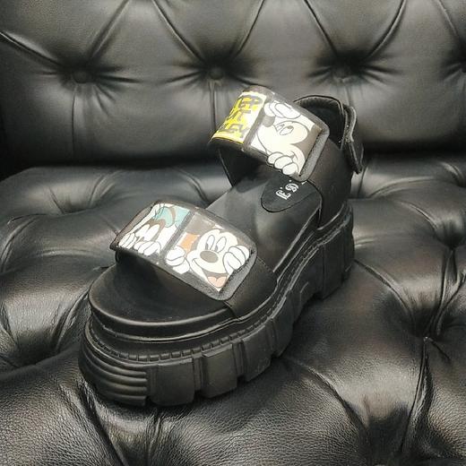 LFGJ 2240 夏季新款真皮增高厚底露趾时尚凉鞋 商品图0