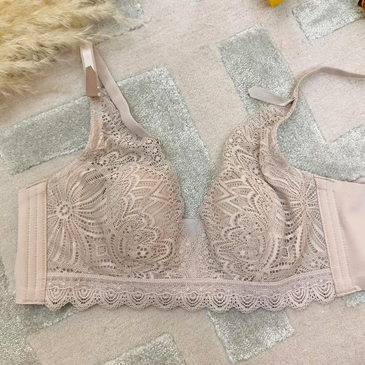 维密秀场性感兔耳朵 夏季薄款 蕾丝内衣 泰国乳胶胸垫  云感承托薄而不露 商品图11