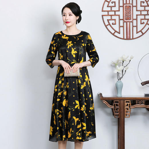 CMY92458新款复古优雅气质宽松圆领七分袖真丝碎花连衣裙 商品图1