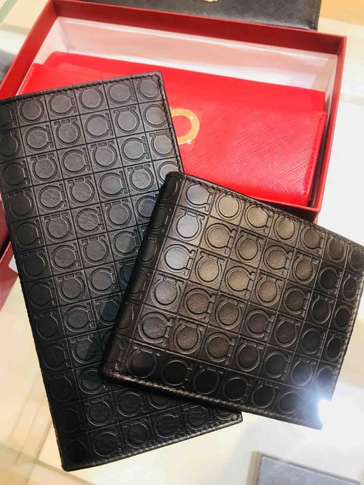 Salvatore Ferragamo 菲拉格慕钱包-纳德隆国际会员8折-长款
FG1825881185 商品图0
