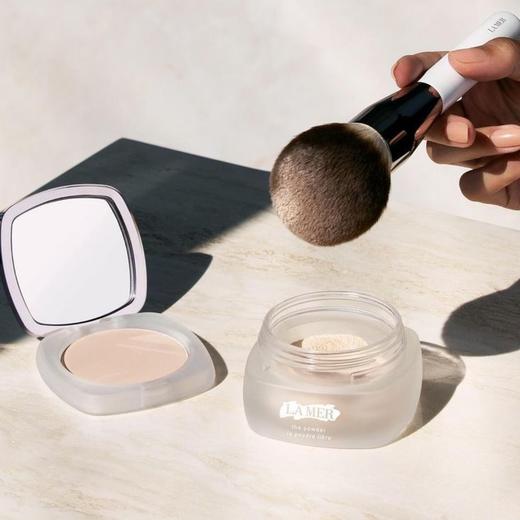 法国 LA MER海蓝之谜 鎏光焕变蜜粉定妆散粉 8g 商品图11