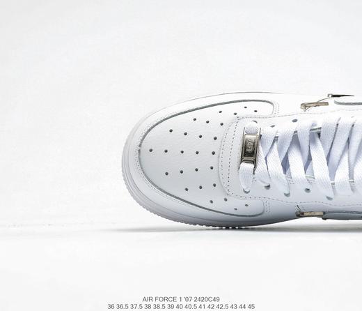 耐克Nike Wmns Air Force 1' 07 LX"Chrome Swooshes White"空军一号经典低帮百搭休闲运动板鞋“皮革白宝蓝小银四钩” 商品图3