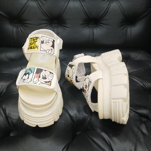 LFGJ 2240 夏季新款真皮增高厚底露趾时尚凉鞋 商品图5