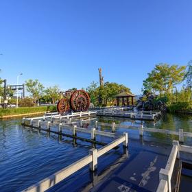 【周末不加价】千岛湖 | 千岛湖中心湖区鱼街君亭酒店度假套餐，188起/双人1晚，358起/双人2晚，598起/双人4晚。限时抢购~