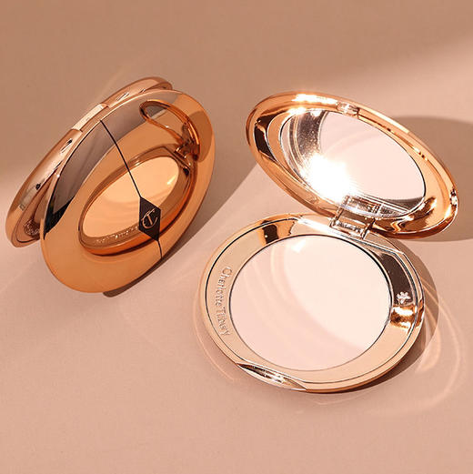 英国 CharlotteTilbury CT 微米磨皮柔焦雾面持久定妆粉饼 8g 商品图3