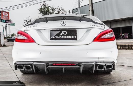 BENZ W218 CLS R款 高品质 碳纤维后唇 商品图0