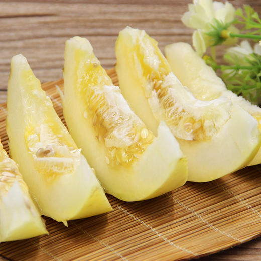 超级香甜的蜜罐甜瓜，浓浓的果香让你一次吃上瘾，果汁丰盈，甜度高~ 商品图3