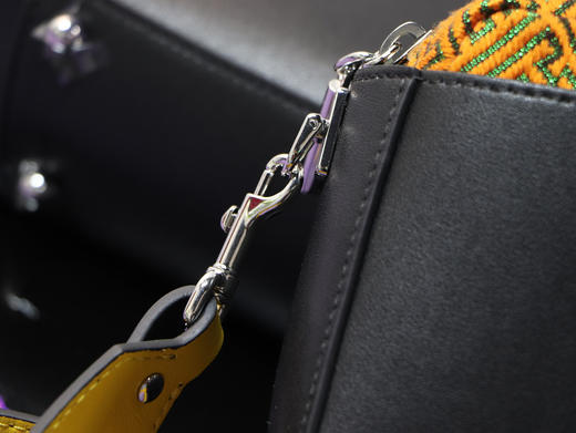 云南非遗傣族织锦方形挎包 商品图2