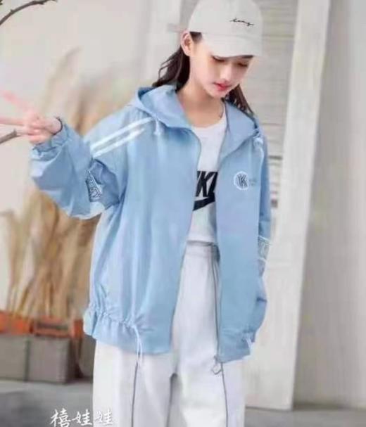 宝贝衣橱外套 商品图0