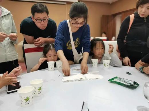 【五一】山东:火山口捡蓝宝石，亚洲最大萤火虫水洞，中国最长地下暗河漂流，帮订车票|亲子5~10岁 商品图6