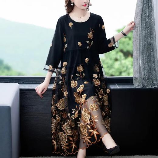 XYX9278 新款女装高端妈妈洋气过膝 网纱绣花连衣裙 商品图0