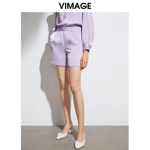 VIMAGE纬漫纪夏季新款通勤百搭显瘦纯色简约短裤女裤VA2105113 商品图1