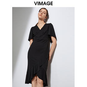 VIMAGE纬漫纪夏季V领时尚修身显瘦黑色裙子连衣裙VB2107138