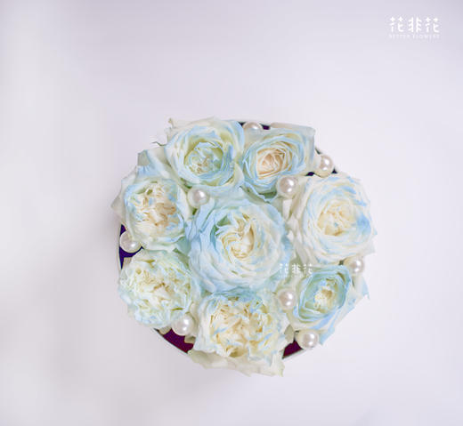 「甜秘密」-冰蓝色玫瑰情人节圆盒 商品图1