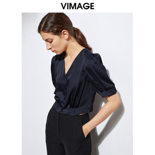 VIMAGE纬漫纪女装夏季新品V领短袖宽松休闲小上衣短款薄V1503118 商品图4