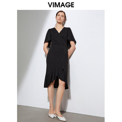VIMAGE纬漫纪夏季V领时尚修身显瘦黑色裙子连衣裙VB2107138 商品图4