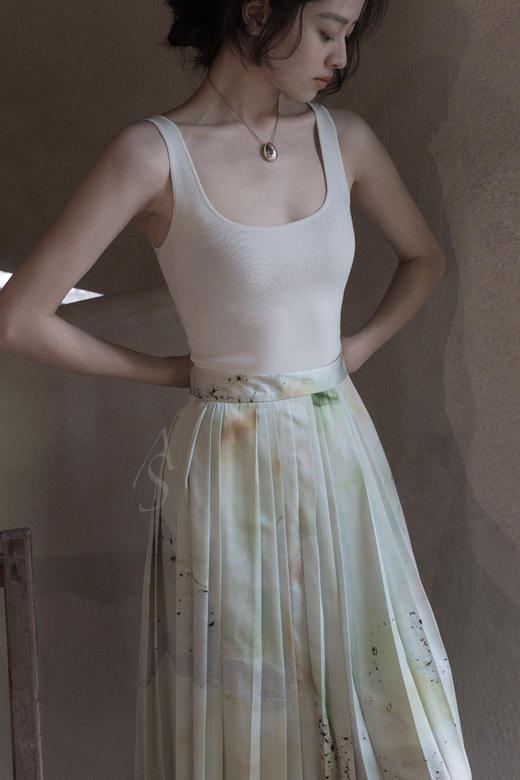 TOTEME 白色/黑色/浅沙色urda U型领针织背心 商品图1