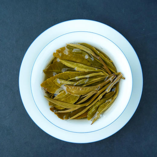 【冰岛老寨】2021年普洱茶生茶云南临沧古茶春茶饼茶357g 商品图2