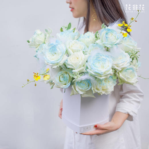 「梦境」-冰蓝色玫瑰情人节花盒 商品图3