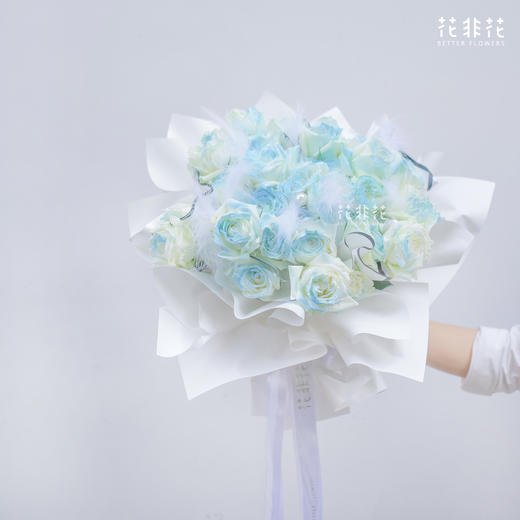 「星辰大海」-33朵冰蓝色玫瑰情人节花束 商品图3