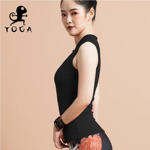 【现货秒发】2020壁虎新款《若旅-黑》立领旗袍式领口瑜伽背心（有胸垫） 商品图2