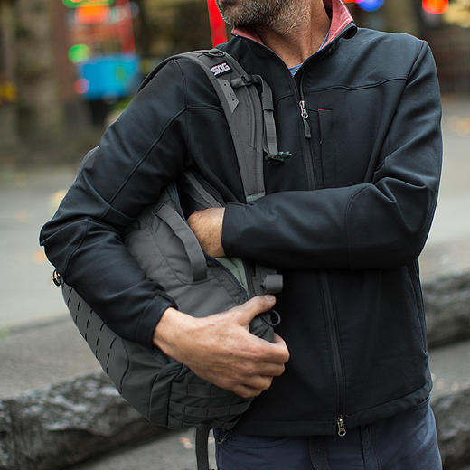 SOG 20L户外战术攻击双肩背包 军迷户外野营旅行包 商品图2