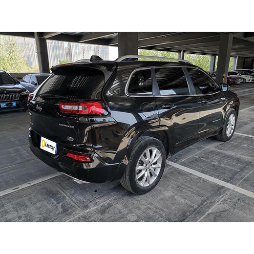 【特价月租-北京】JEEP 自由光 2.4L 卓越版 商品图3