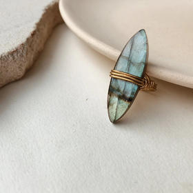 OKRA | mystical Labradorite ring [拉长石戒指]
