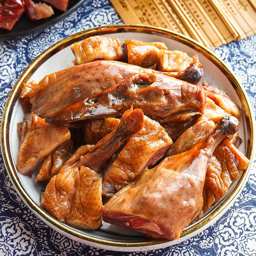 【喜乐元宵节【酱鸭】农家散养土鸭 手工酱制风干  700g/只 鲜香下饭 咸淡适中 切块蒸制25分钟即可 商品图1