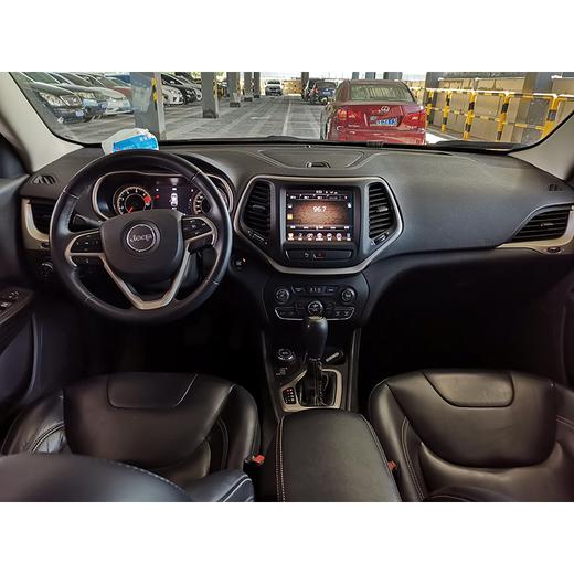 【特价月租-北京】JEEP 自由光 2.4L 卓越版 商品图6