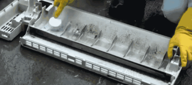  【转自央妈报道】好好的人，怎么吹个空调就差点死了？！ 