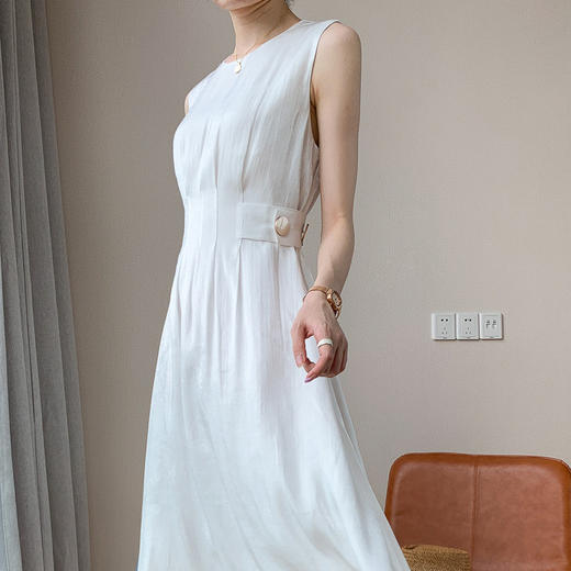 【醋酸鎏光稠】法式缎面连衣裙 夏日小清新 优雅迷人 商品图3