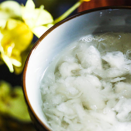 社区团购 凤归巢 冻干银耳羹 胶质丰富 即冲即饮 包邮 商品图0