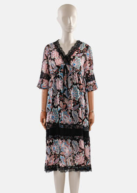 蕾丝装饰系带连衣裙