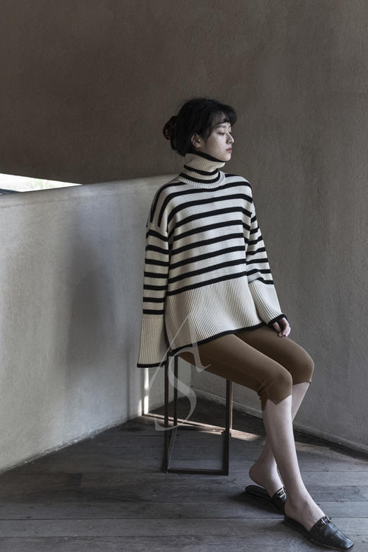 TOTEME  黑色/坚果色弹力针织骑行裤 商品图0