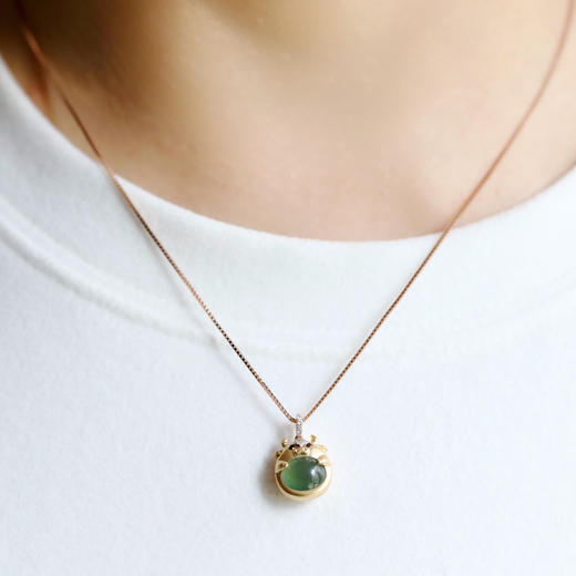 高冰种晴水绿翡翠蛋面抱抱牛18k黄金钻石镶嵌 商品图10