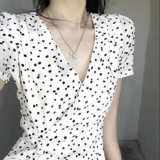 新款爆款女神同款甜美碎花不规则抽绳连衣裙设计感休闲V领短袖早春新款裙子潮七夕情人节 商品图2