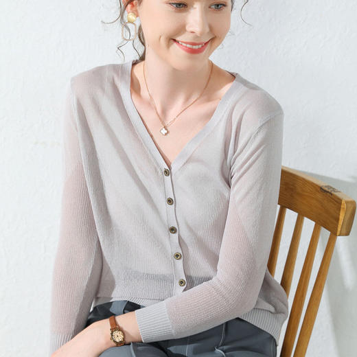 【肌肤会呼吸】雅致秀气开衫 透气不寡淡 简约而不简单 内外叠搭都有范~ 商品图3