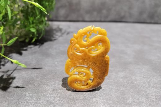 【御珠宫坊】黄沁子料龙凤挂件 商品图0