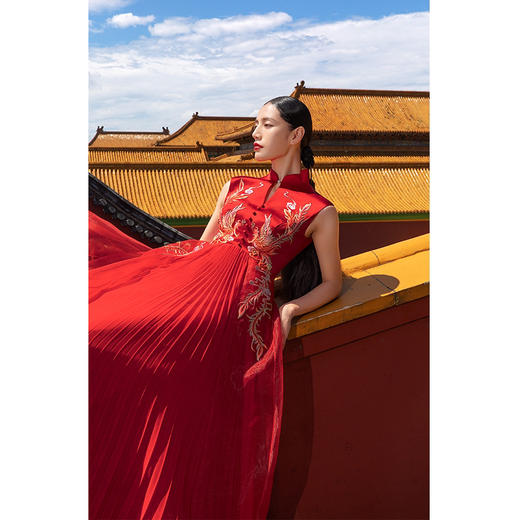 蔓楼兰 含光曦和礼服 商品图3