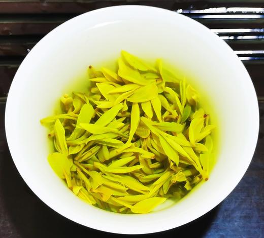 预售4月初发货：26年金龙井·高山珍稀黄金芽200克 商品图4