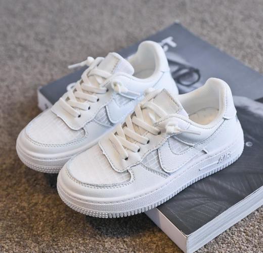 【童鞋】*儿童板鞋春秋韩版银勾男童运动鞋软底时尚牛皮女童小白鞋 商品图5